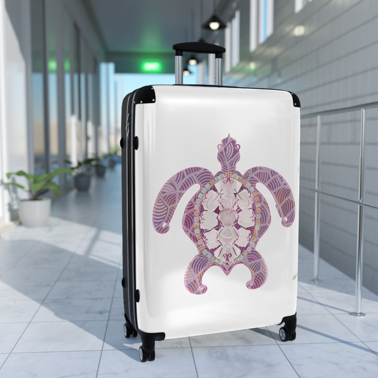 Sea Turtle Suitcase in Pink Shades.